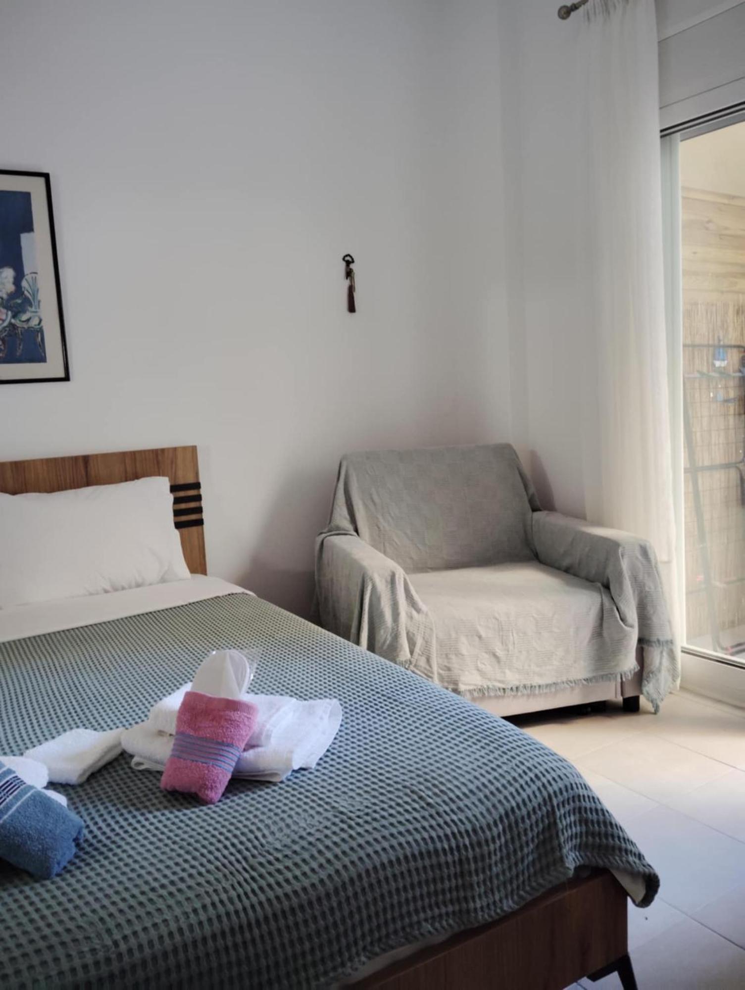 Zizi's Apartment